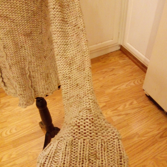 BCBG MAXAZARIA - Picture 3 of 4